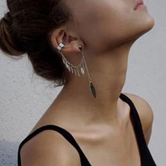 Jewelry - Leaf Chain Tassel Dangle ear Cuff